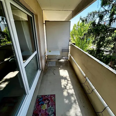 Apartment Cosy Porte De Bale - Terrasse - Parking - Tram *